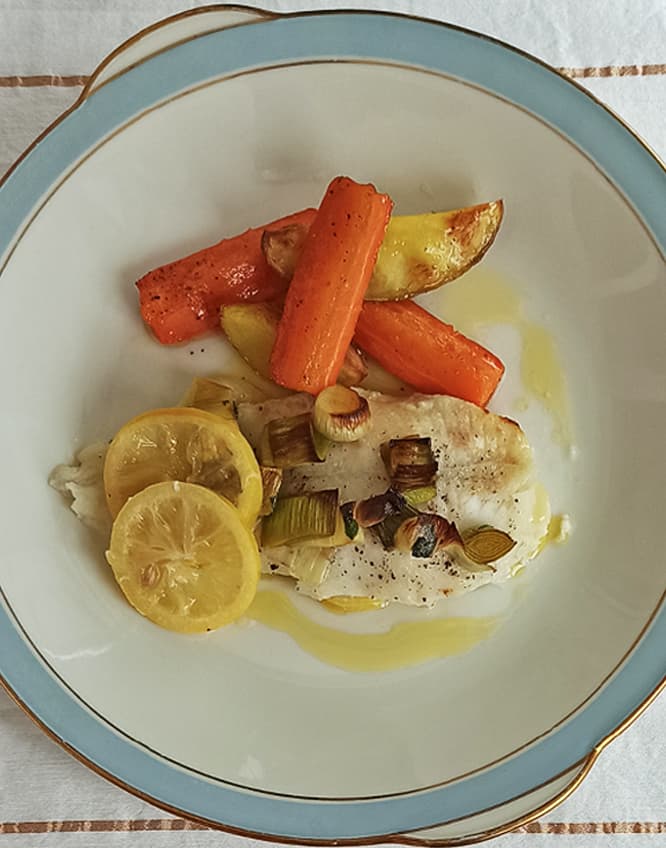 un plato de comida